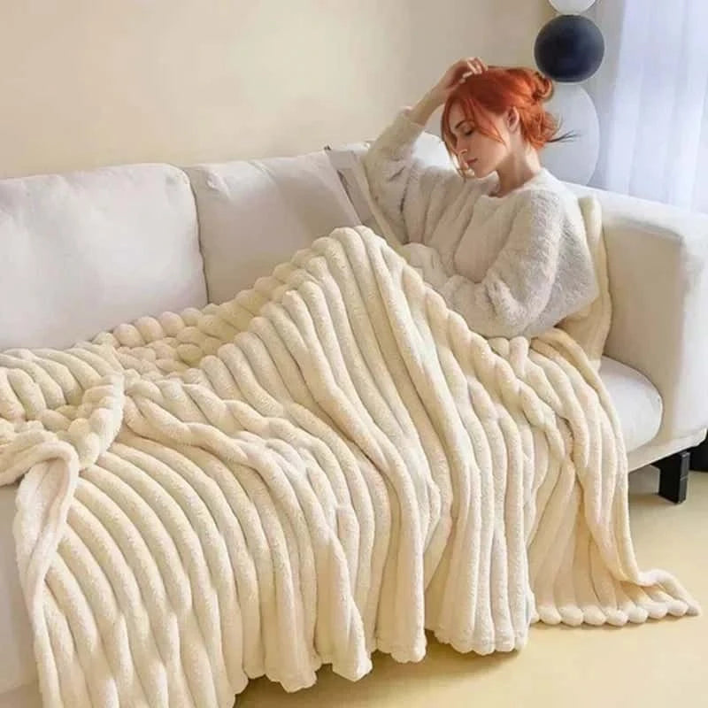 CuddleCloud™ - Couverture Polaire Douillette