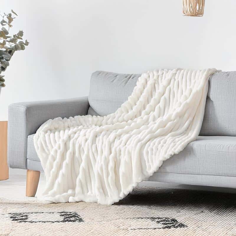 CuddleCloud™ - Couverture Polaire Douillette